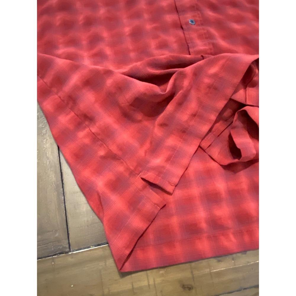 Eddie Bauer Voyager Flex Shirt Men's Medium Red Plaid Short Sleeve Button Down - Picture 6 of 8